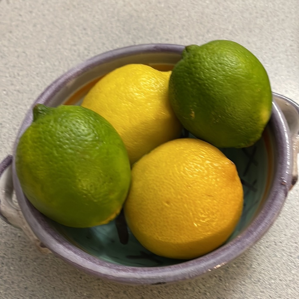 Hand made pottery bowl - Picture 6 of 9